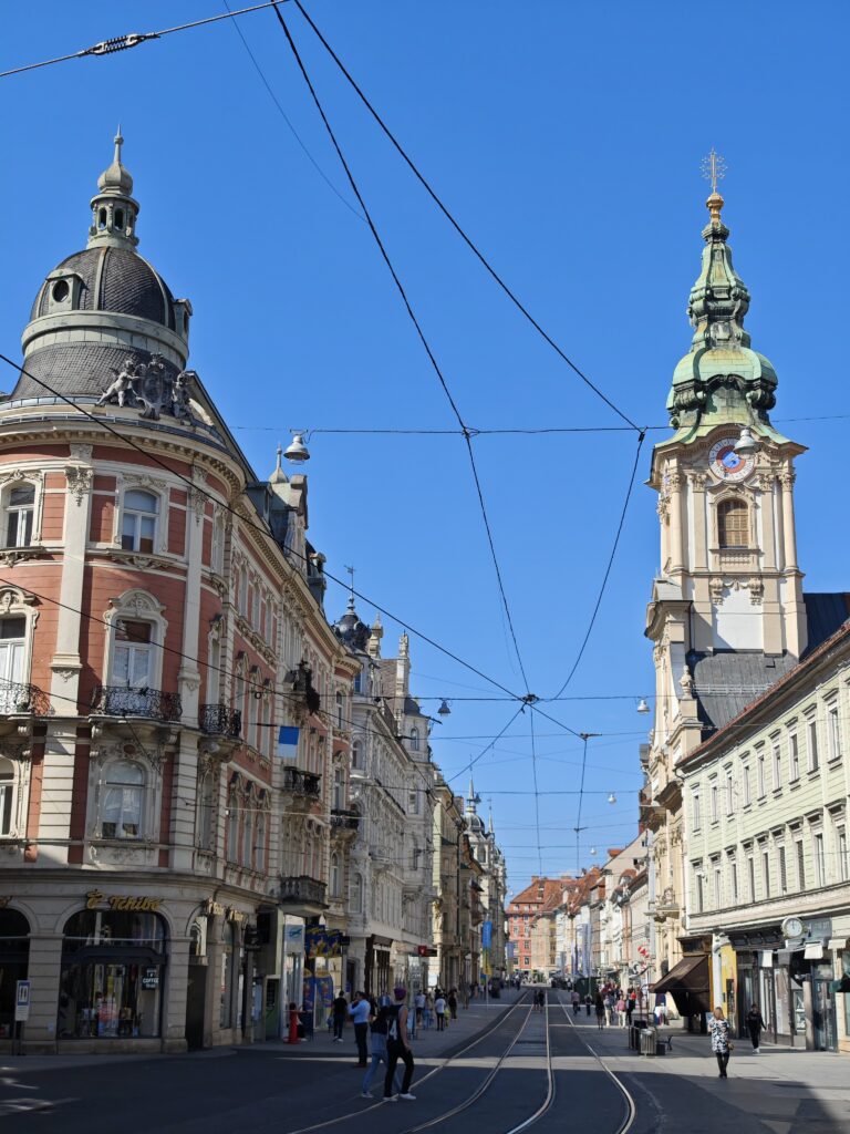 Vom Jakominiplatz durch die Herrengasse in die Altstadt