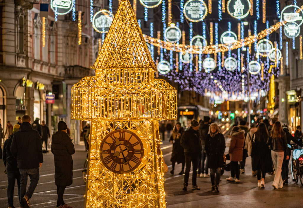 Der kleine Uhrturm am Eisernen Tor - achtzigzehn - Hinterleitner  